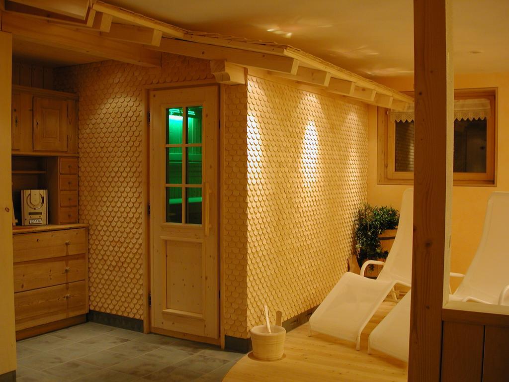 Appartments Haus Monika ชอปเปอร์เนา ภายนอก รูปภาพ